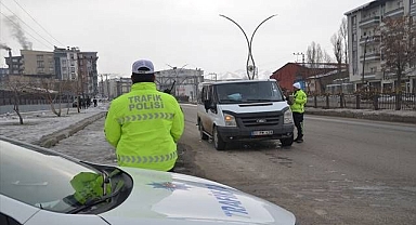 Trafik ekiplerinden hız denetimi