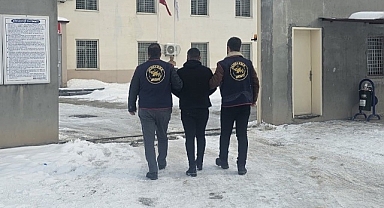 Uyuşturucu imalatından aranan şahıs yakalandı