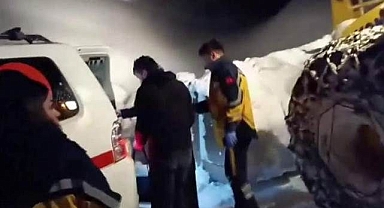Yanan kadını ekipler böyle kurtardı