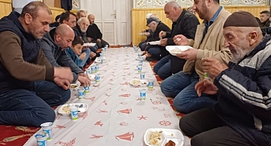 113 Yıldır aynı sofraya oturuyorlar