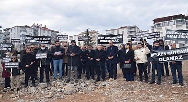 Apartman enkazında müteahhite sert tepki!