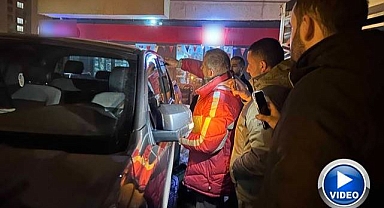 Araçta kilitli kalan çocuğun yardımına çilingir koştu