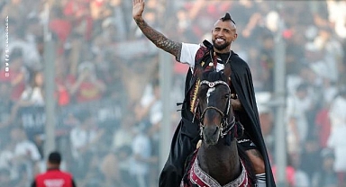 Arturo Vidal krallar gibi karşılandı