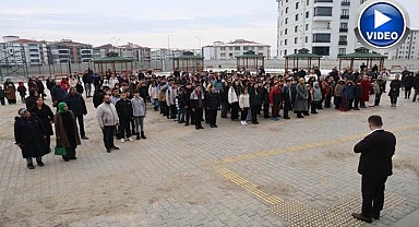 Cumhuriyetin 100. yılında öğrencilerine kavuştu