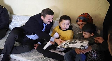 Evi yanan aileye sahip çıktılar
