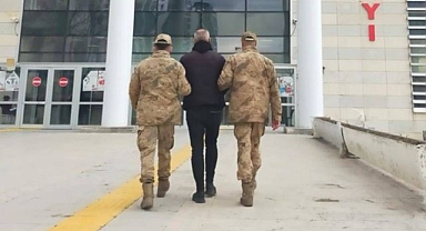 Firari hükümlü yakayı ele verdi