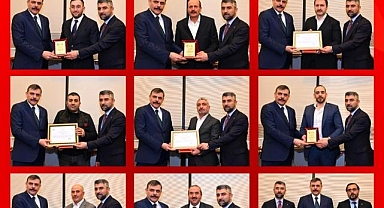 Hayırsever iş insanlarına şükran belgesi