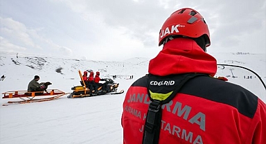 Kayak merkezinin güvenliği onlardan soruluyor