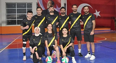 Kurumlar arası voleybol turnuvası başladı