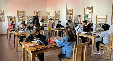 Minikler tarihi mekânları gezdi