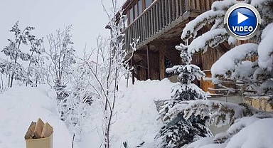 O köyde kar kalınlığı 4 metreye ulaştı