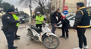 Okul önlerinde polis denetimi!