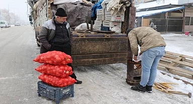 Pazarcıların kara kışta ekmek mücadelesi