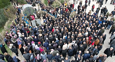 Şehide gözyaşlarıyla son veda