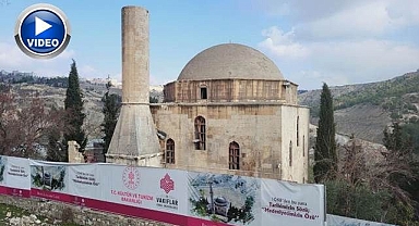 Tarihi Cami'de restorasyon sürüyor