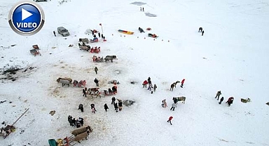 Yerli ve yabancı turistler akın etti 