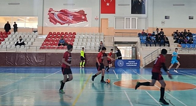 Yıldız futbolcuların Futsal heyecanı