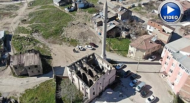 300 yıllık cami harabeye döndü
