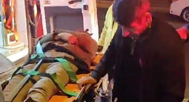 Ağır hasarlı binanın 1'inci katından düştü