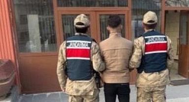 Aranan 107 şahıs yakayı ele verdi