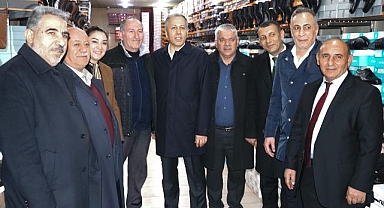 Bakan Yerlikaya'dan esnafa ziyaret