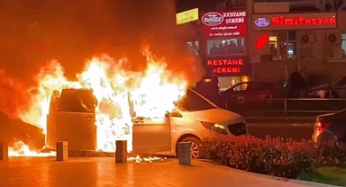 Belediye başkan adayının makam aracı alev alev yandı