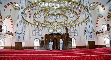 Camilerde Ramazan hazırlığı