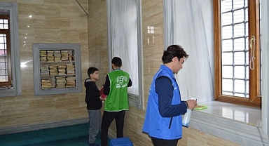Camilerde Ramazan hazırlığı devam ediyor