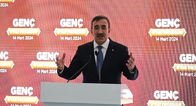 Cumhurbaşkanı Yardımcısı Yılmaz, iftar programında konuştu