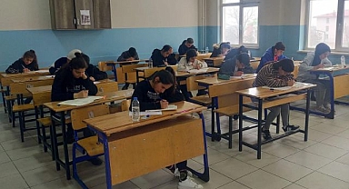 Erzurum'da Umre ödüllü sınav