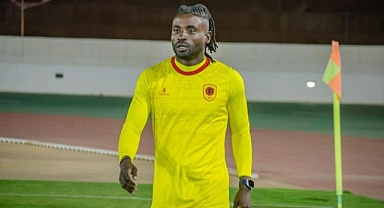 Estrela'lı Angola Fas karşısında