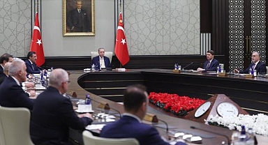 Gözler Kabine Toplantısı'nda!