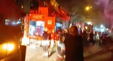İki katlı müstakil ev alevlere teslim oldu