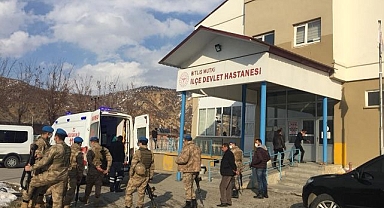 Kaçırdığı kızın evini basıp dehşet saçtı