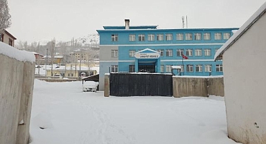 O ilde okullar 1 gün tatil edildi