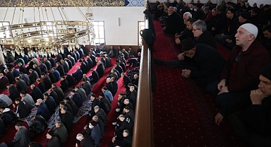Ramazan'ın ilk Cumasında camiler doldu taştı