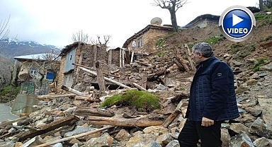 Sağanak yağış yıkımı getirdi