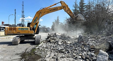 Şehirlerarası otobüs terminali yıkılıyor!