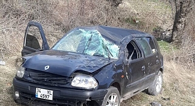 Takla atan otomobilden sağ çıktı