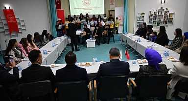 Vali Çiftçi çocuklarla iftar yaptı