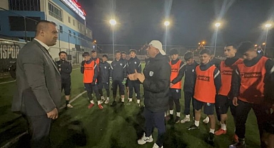 Yurdagül'den Erzurumspor altyapısına tatlı ziyaret