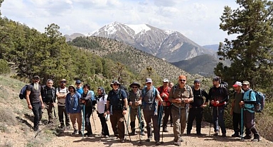 15 km yürüyüşün ardından zirve keyfi