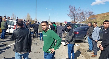 4 aracın karıştığı zincirleme kaza