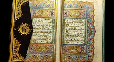5 asırlık Kur’an-ı Kerim Türkiye’ye geri getirildi