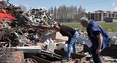 Belediyeye ait araçlar hurdacılara satıldı