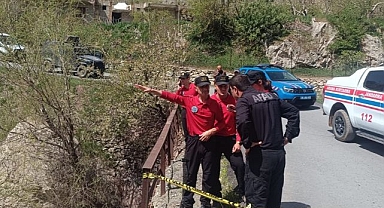 Dereye düşerek kayboldu