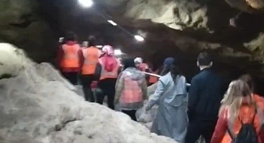 Dikkat çekmek için yurtdışına tur düzenlediler