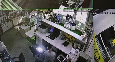 Dükkana dadanan hırsız esnafı bezdirdi