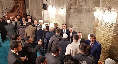 Erzurum'da bayram namazı kılındı