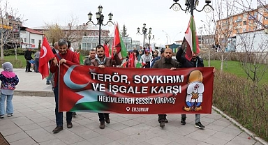 Erzurum'da sağlıkçılardan sessiz yürüyüş